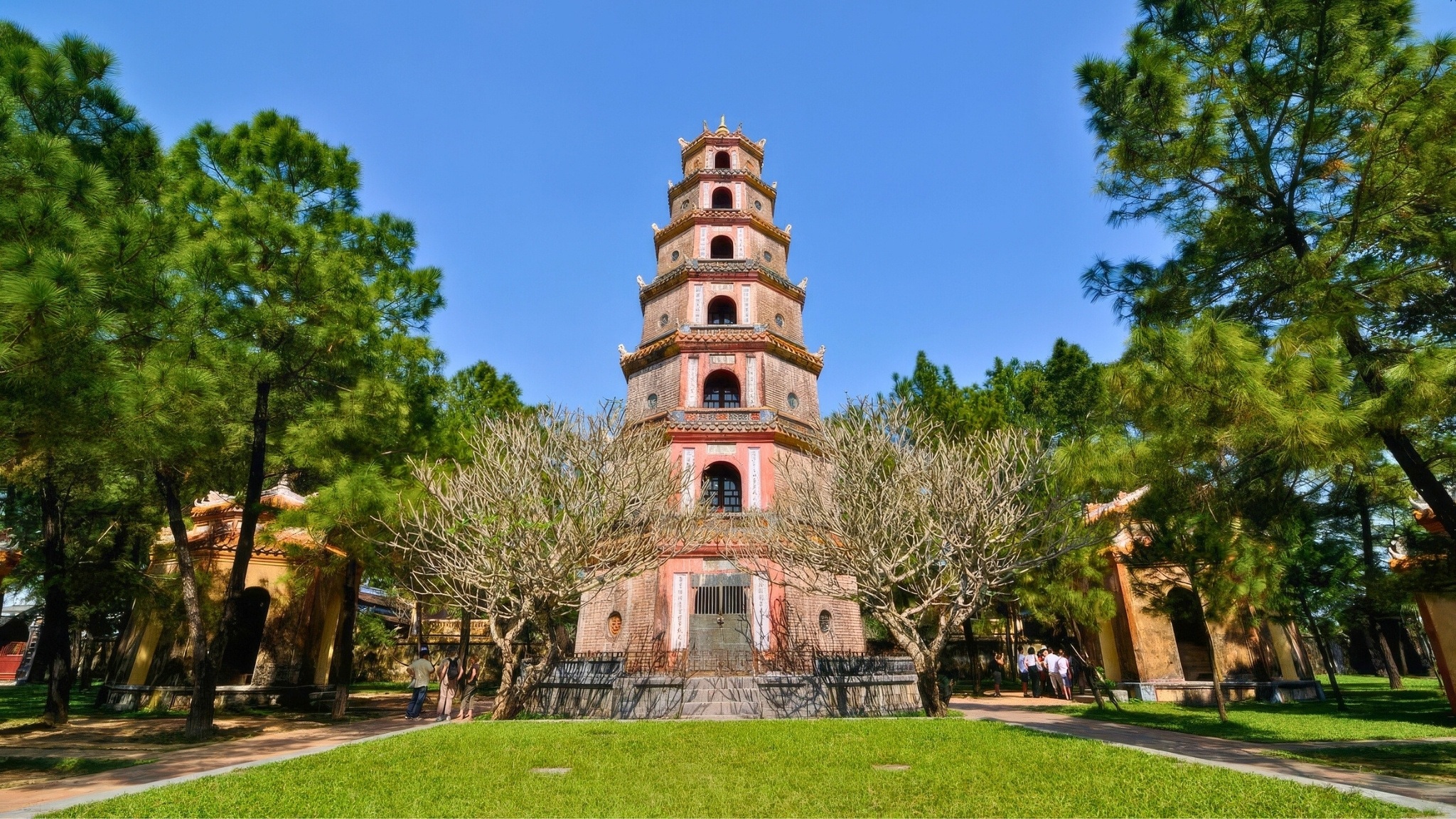 Central Vietnam Heritage & Adventure