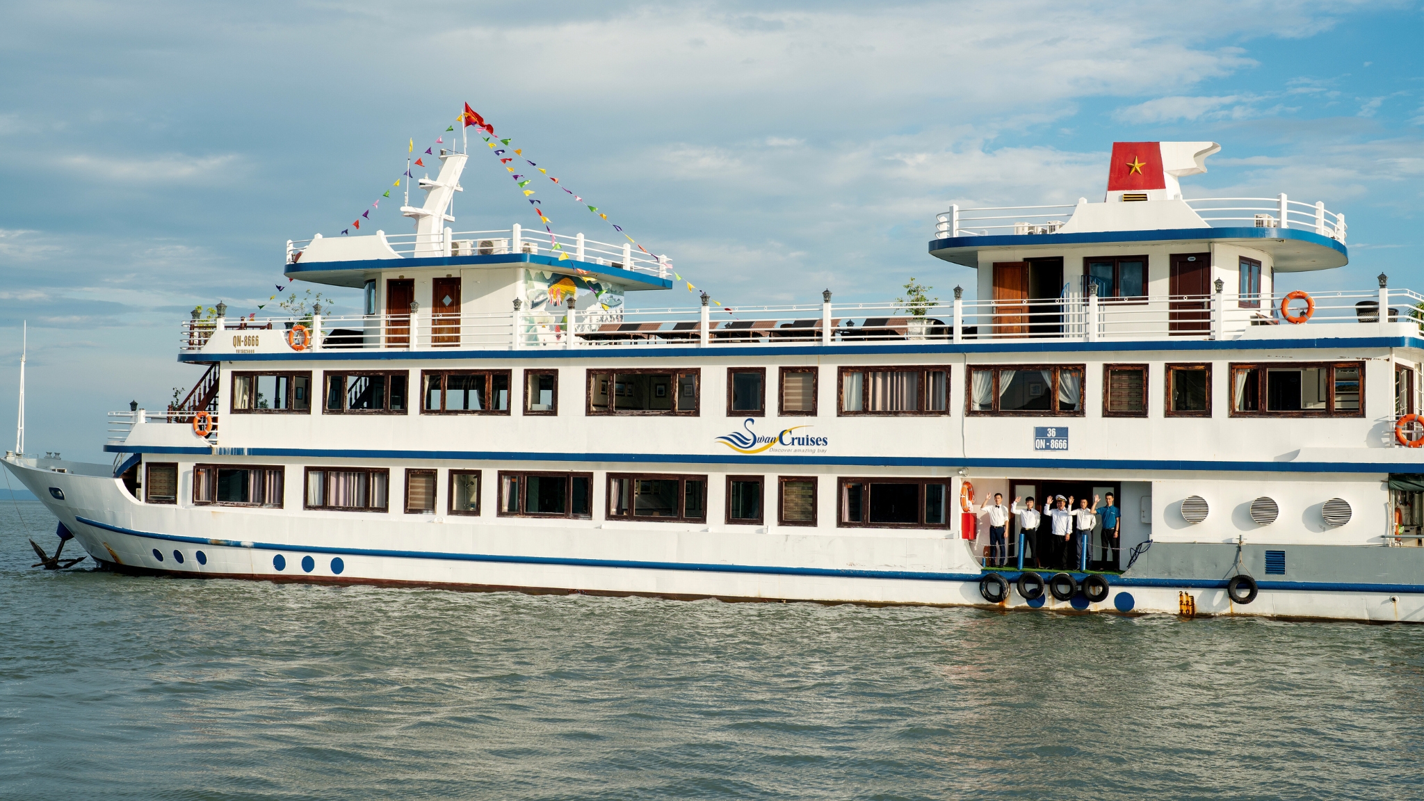 Halong Bay Photography Cruise