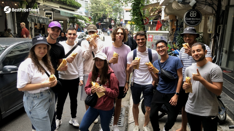 Hanoi Foodie Tour by Motorbike at Night — 3