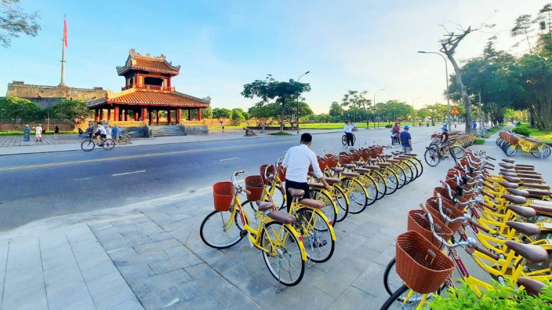 Hue City Tour - Cycling to Thanh Toan Bridge — 1