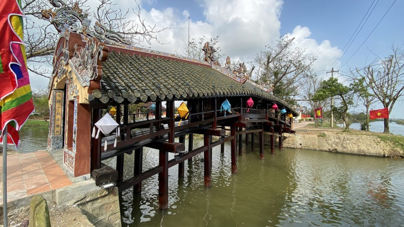 Hue City Tour - Cycling to Thanh Toan Bridge — 6